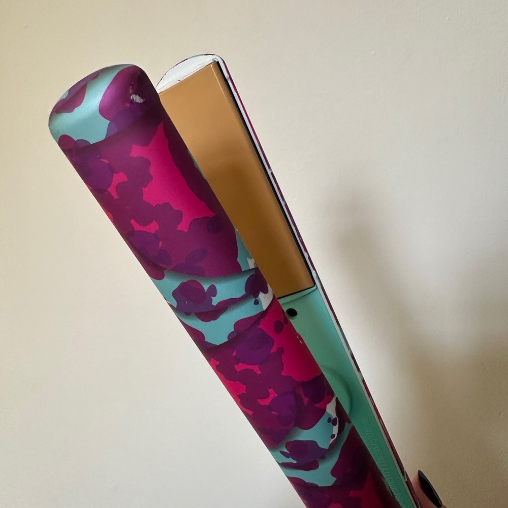 CHI Air Pink and Teal Flat Iron - Picture 4 of 5